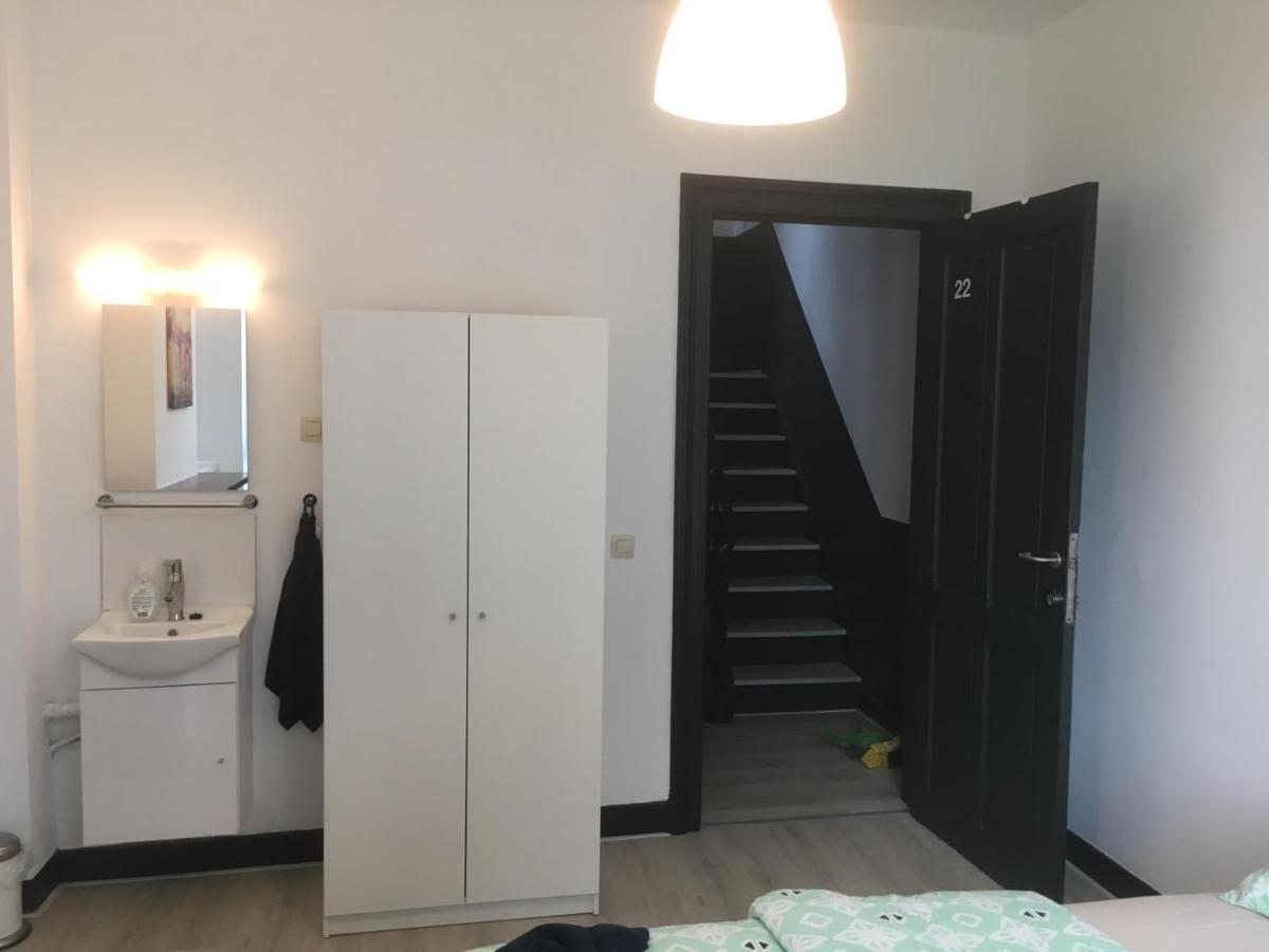 Leonard Room Liege Bagian luar foto
